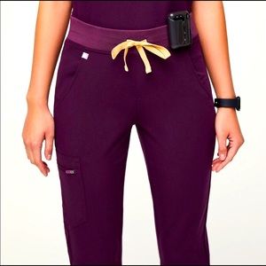 Figs deep purple zamora joggers xs/p